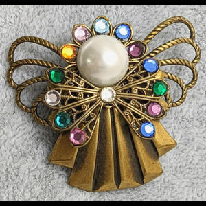Antique Gold Metal Filigree Angel Brooch With Multi Colored Crystals Vintage